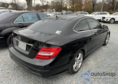 2015 Mercedes-Benz C 250 from USA, damaged, VIN WDDGJ4HB5FG402644